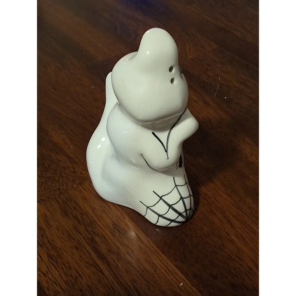 Halloween Ghost Salt and Pepper Shakers Ceramic Pumpkin Spiderweb Set White